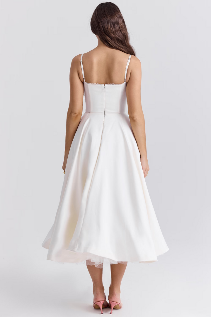 Isabella | Timeless Silhouette Dress