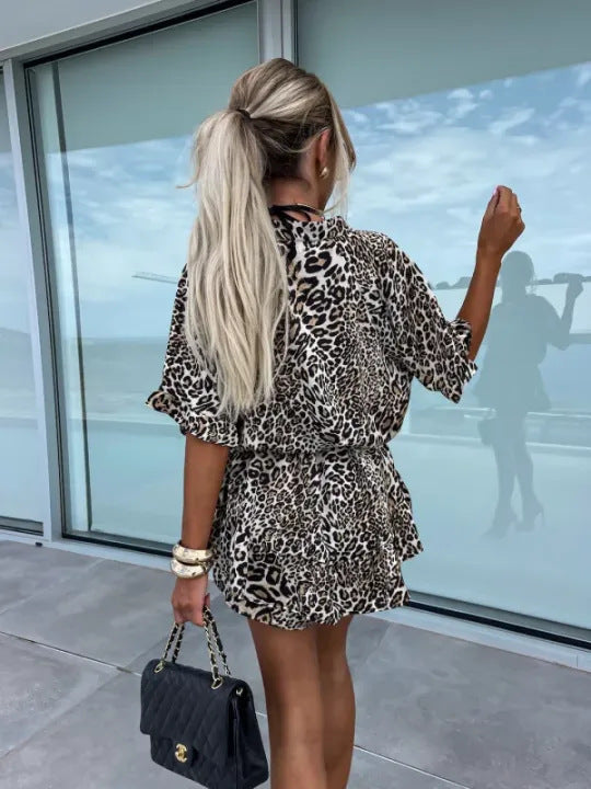 Savannah - Chic Leopard Jumpsuit