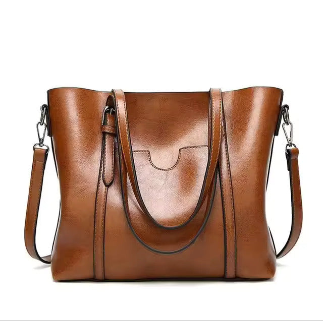 Clara - Sleek Leather Shoulder Bag